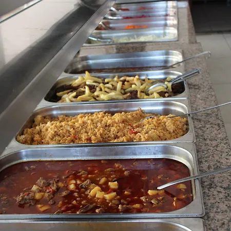 Hare فندق ألانيا